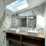 Maison Laurentzenia 3*