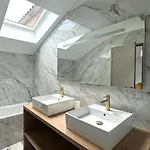 Bed and breakfast Maison Laurentzenia 3*