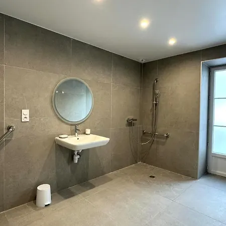 Maison Laurentzenia Bed & Breakfast 3*